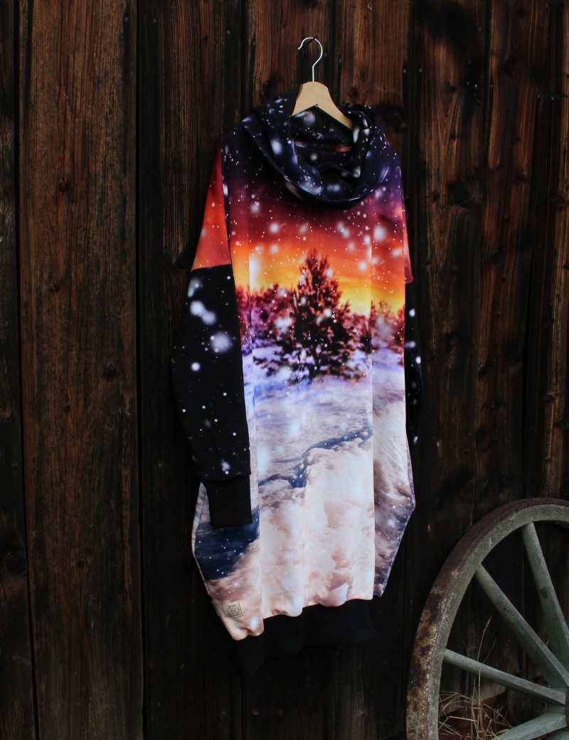 Mikinové šaty  - Zasněžený západ slunce - plus size