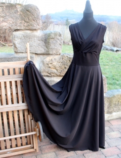 Zavinovací půlkolové šaty Černočerné