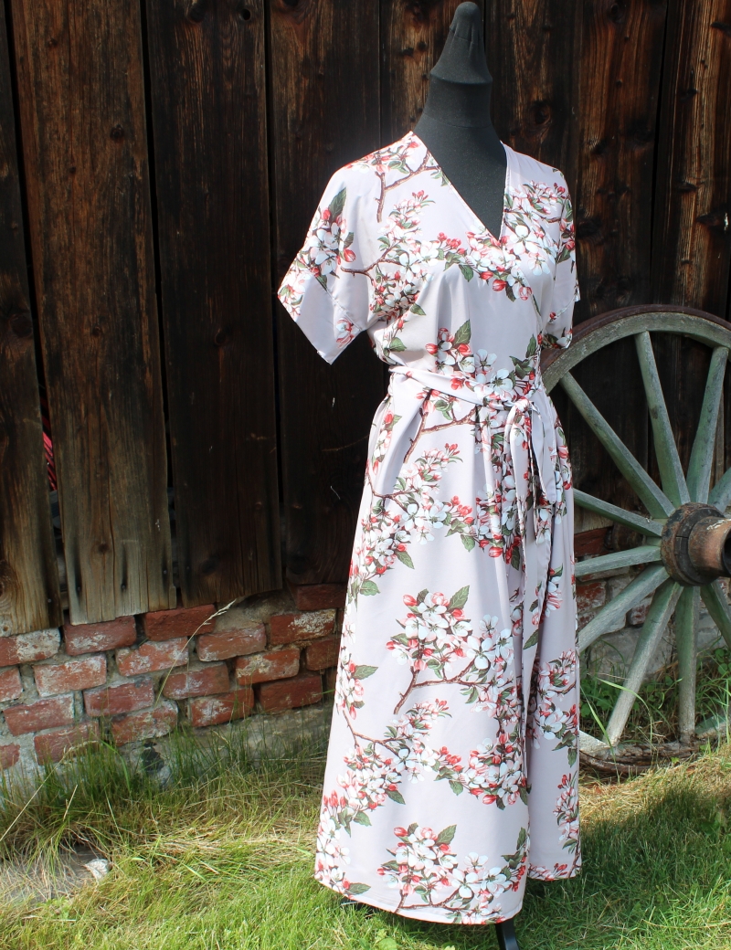 Zavinovací dlouhé šaty Jabloňové květy béžové - na dotaz