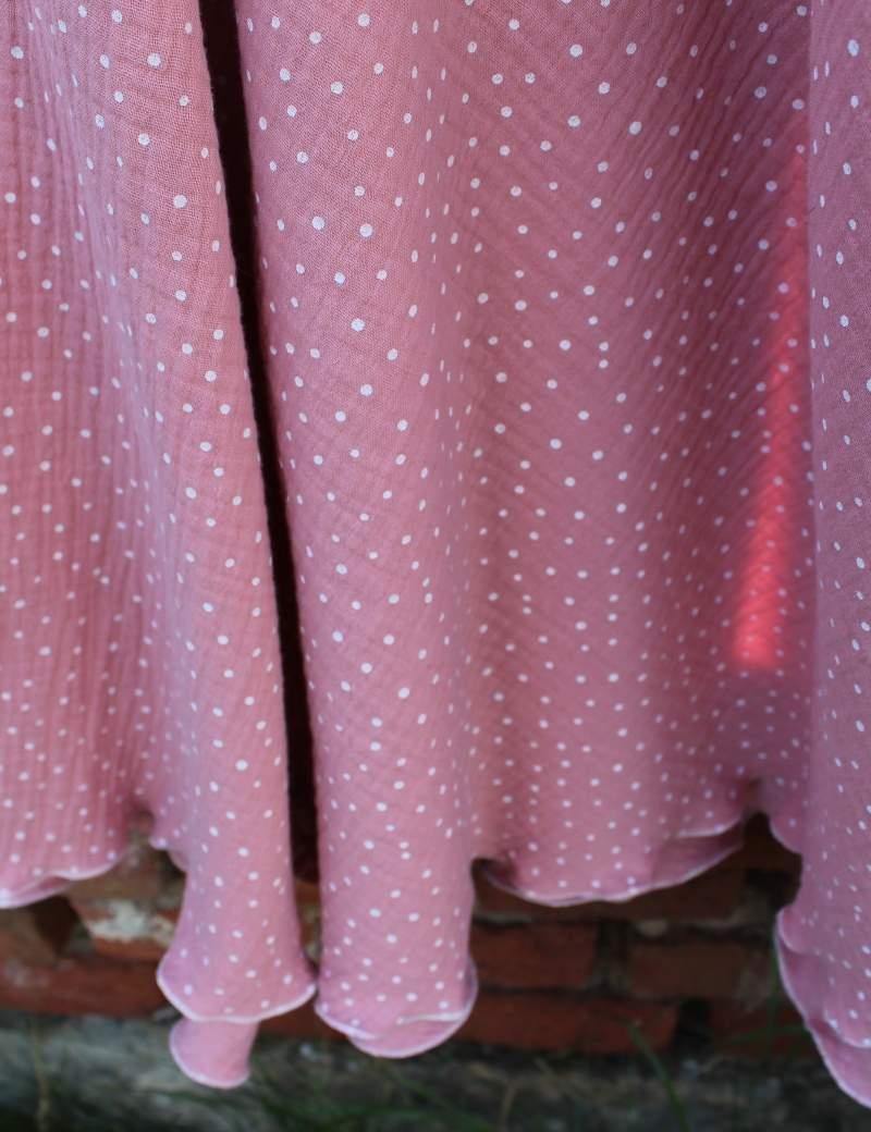 Půlkolová dlouhá mušelínová sukně Puntíky na starorůžové