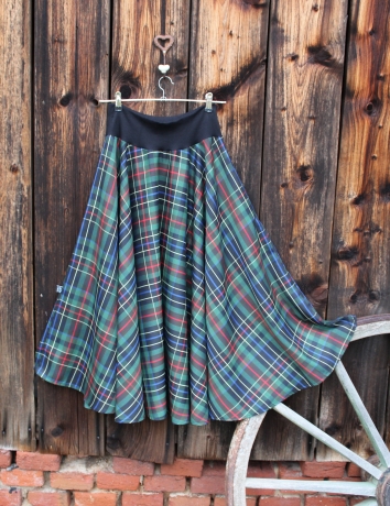 Kolová sukně Skotská zelená I. - do 14 dnů