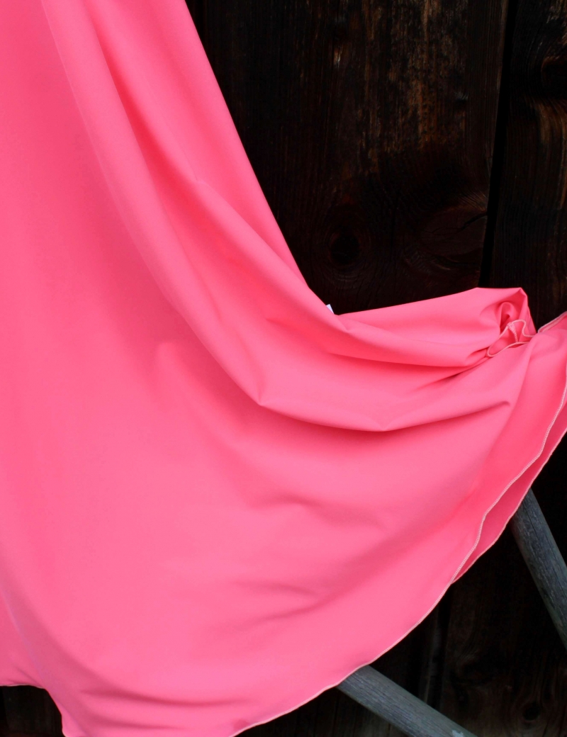 Půlkolová dlouhá sukně  NEON růžová