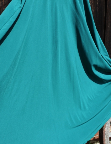 Půlkolová dlouhá sukně  Smaragdově zelená do 14 dnů