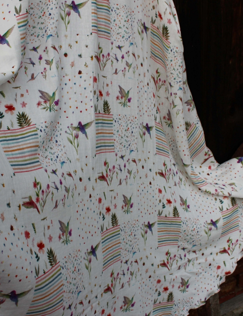 Půlkolová dlouhá mušelínová sukně Kolibříci