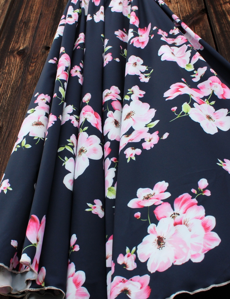 Půlkolová dlouhá sukně Třešňové květy - do 14 dnů