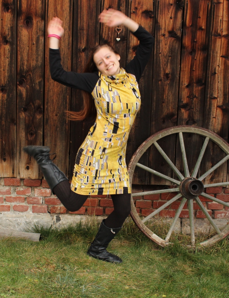 Mikinové šaty s kapucí - Klimt