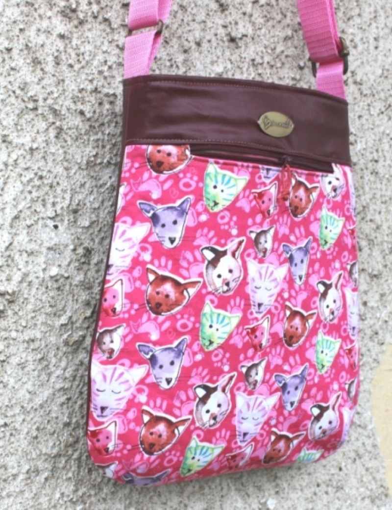 Crossbody kabelka Paw růžová